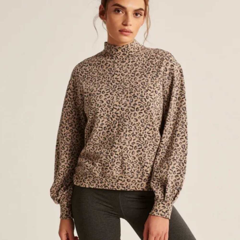 Abercrombie Mockneck Cheetah Sweater - Size XS